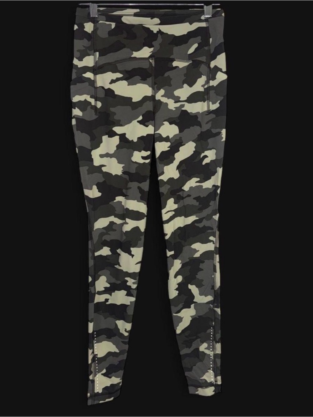 lululemon athletica Camouflage Performance Leggings - Green, Black